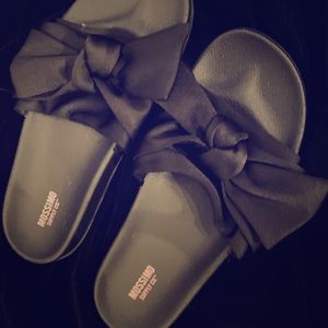 Never worn Sandler’s / slippers